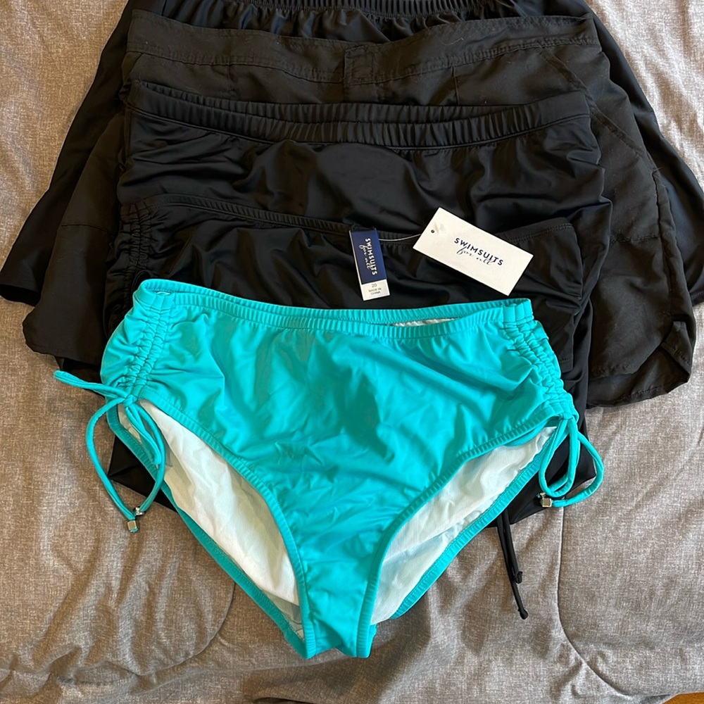 Set of 5 modest swim bottoms, one new with tags, size20, black and one turquoise